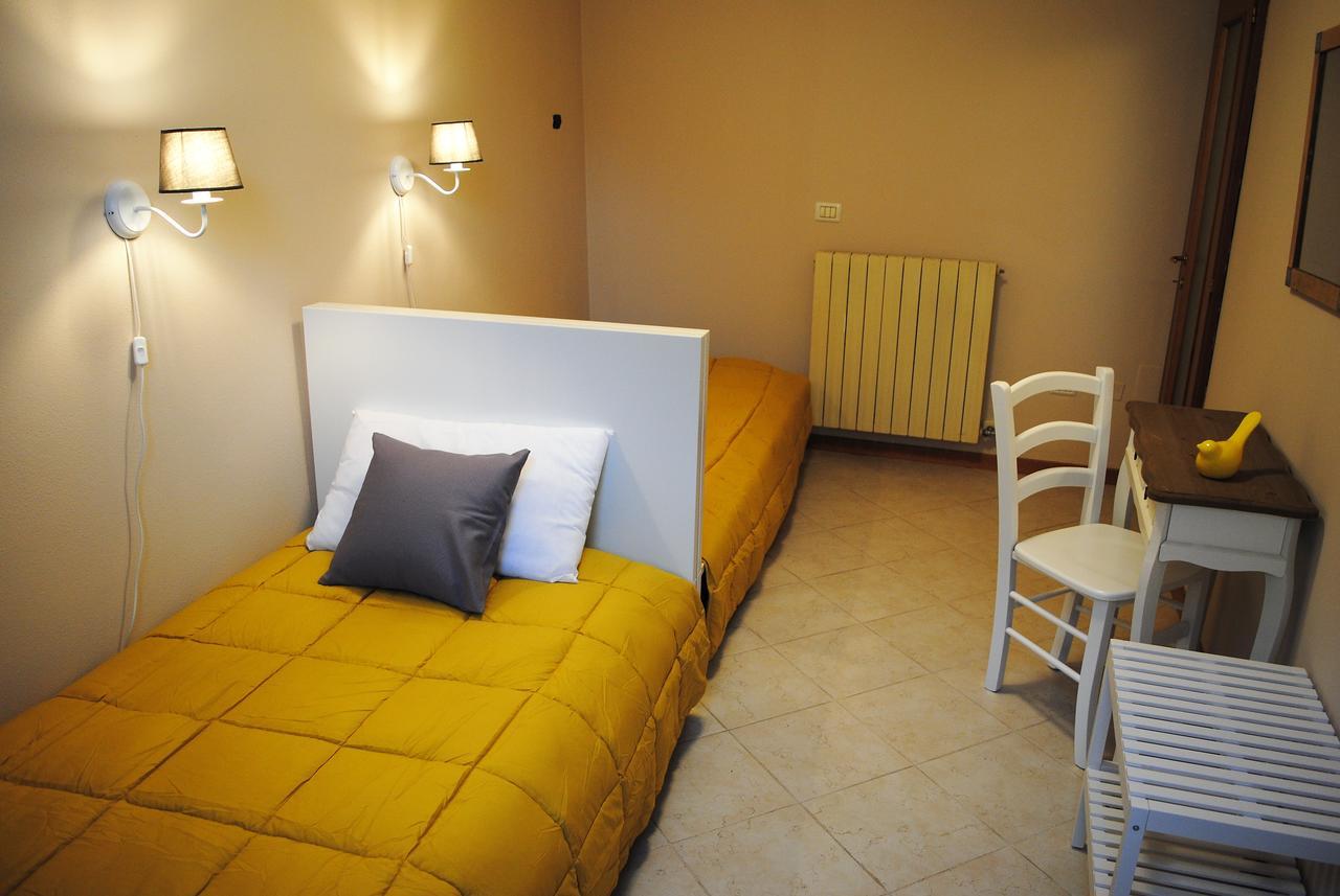 Appartamenti Del Borgo Гарда Екстериор снимка